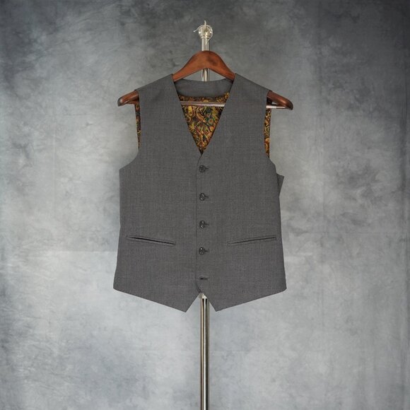 Custom 3-Piece Grey Suit by Modello Bespoke – Lazori Collection - Picture 3 of 12